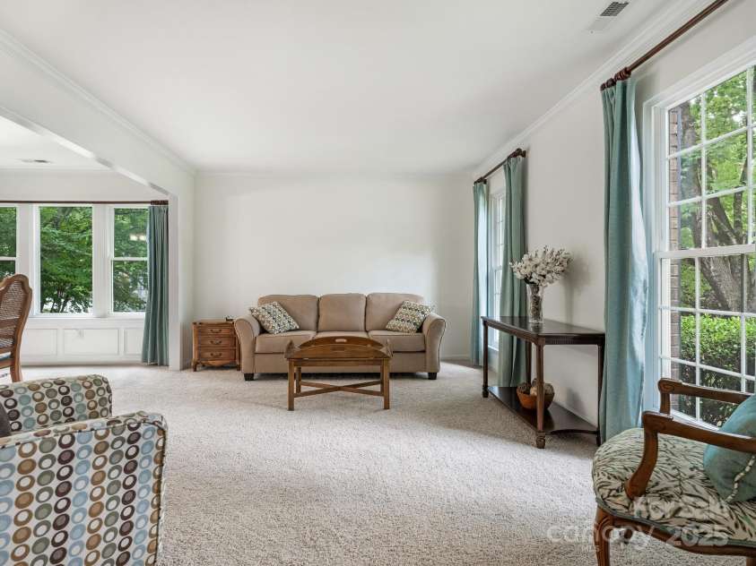 12039 Mallard Ridge Drive, Charlotte, NC 28269.  MLS# CAR4284679, YatesRealty ID 29952. 