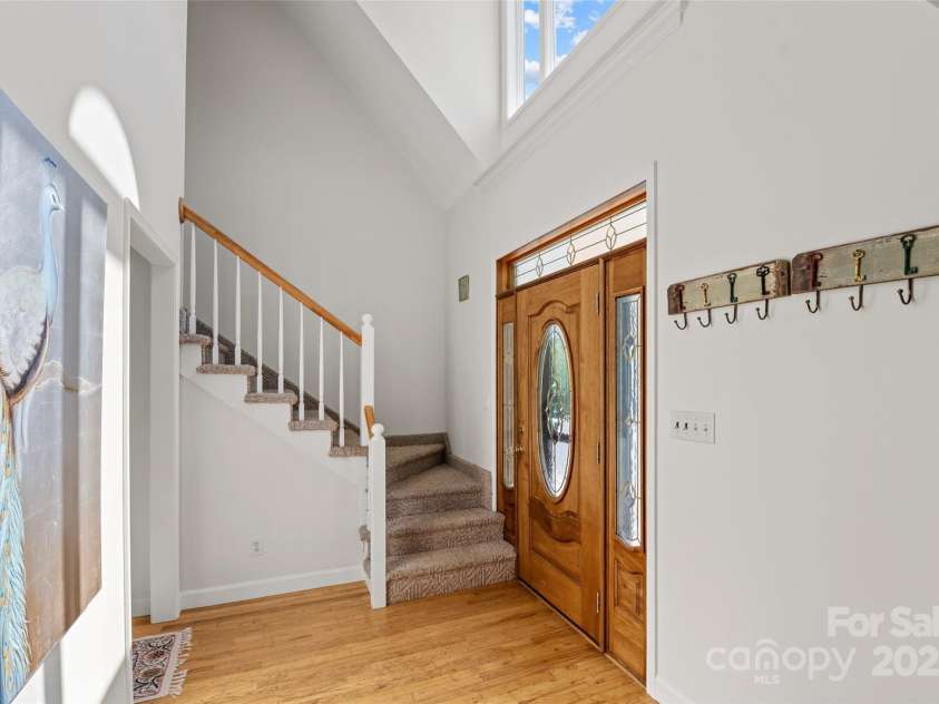 34 Anderson Road, Weaverville, NC 28787.  MLS# CAR4285652, YatesRealty ID 29953. 