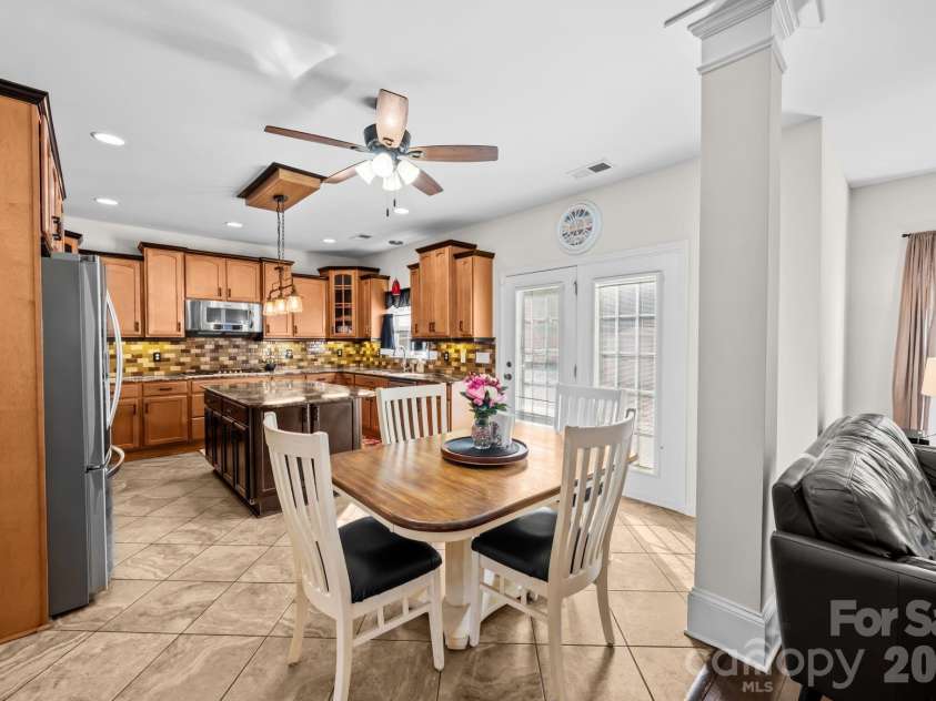 8423 Mossy Cup Trail, Harrisburg, NC 28075.  MLS# CAR4379976, YatesRealty ID 29954. 