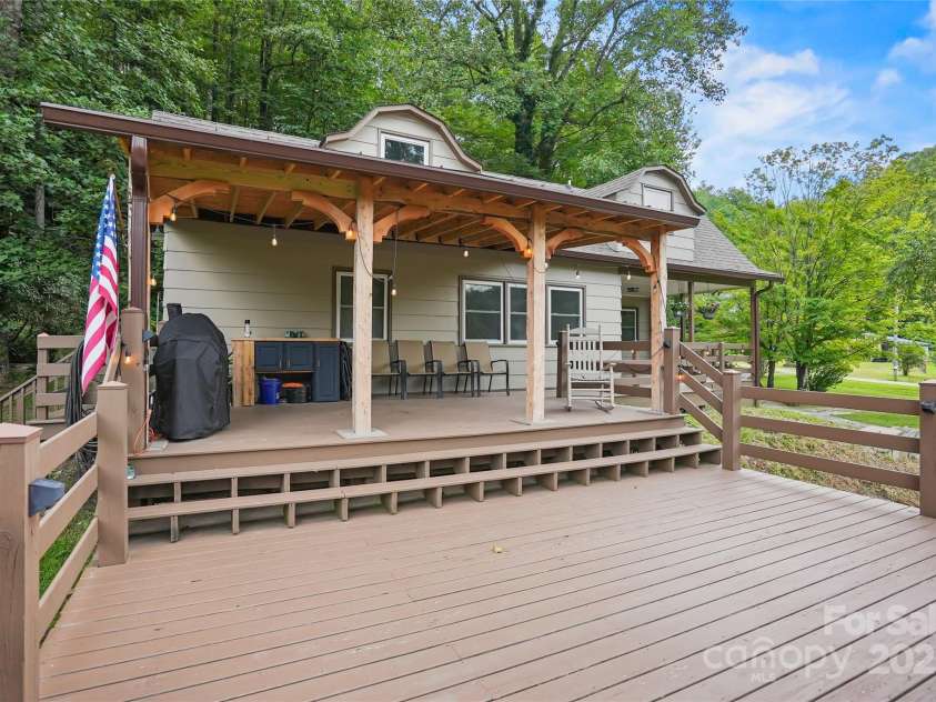 6836 Richland Road, Lenoir, NC 28645.  MLS# CAR4287290, YatesRealty ID 29955. 