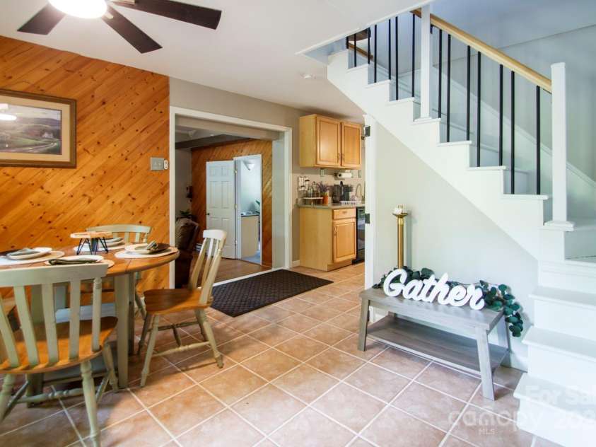 6836 Richland Road, Lenoir, NC 28645.  MLS# CAR4287290, YatesRealty ID 29955. 