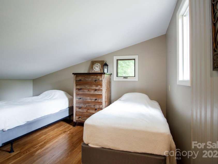 6836 Richland Road, Lenoir, NC 28645.  MLS# CAR4287290, YatesRealty ID 29955. 