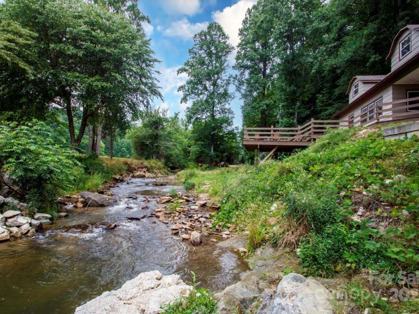 6836 Richland Road, Lenoir, NC 28645.  MLS# CAR4287290, YatesRealty ID 29955. 