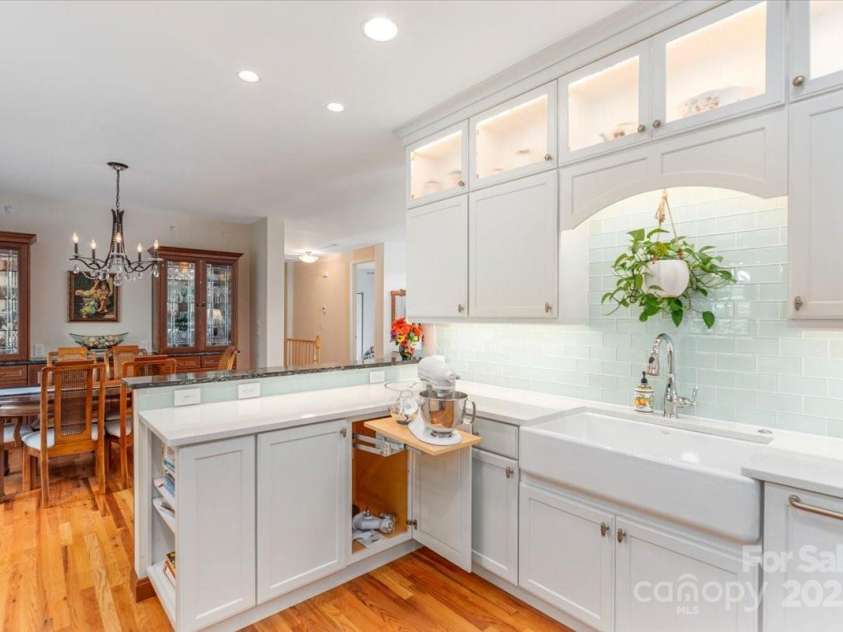 116 Dolata Lane, Waynesville, NC 28786.  MLS# CAR4281264, YatesRealty ID 29956. Built in Kitchen Aid shelf