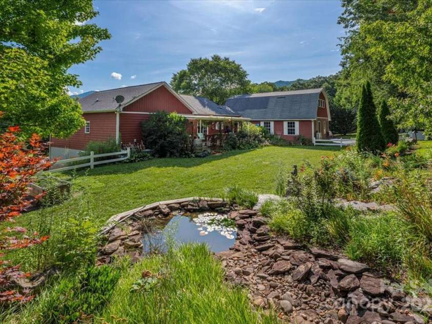 116 Dolata Lane, Waynesville, NC 28786.  MLS# CAR4281264, YatesRealty ID 29956. Gardener's delight
