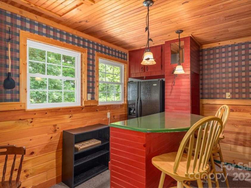 116 Dolata Lane, Waynesville, NC 28786.  MLS# CAR4281264, YatesRealty ID 29956. Web bar