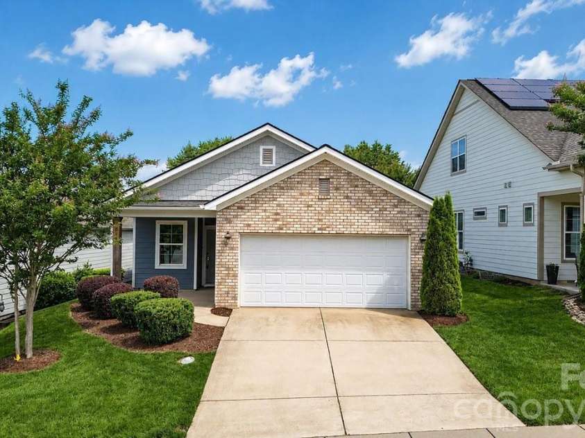 5149 Looking Glass Trail, Denver, NC 28037.  MLS# CAR4376712, YatesRealty ID 29956. 