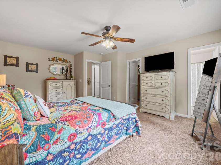 1435 Harpers Inlet Drive, Clover, SC 29710.  MLS# CAR4383521, YatesRealty ID 29957. 25