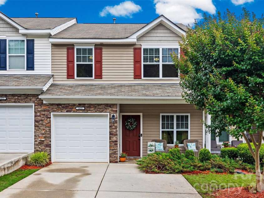 1435 Harpers Inlet Drive, Clover, SC 29710.  MLS# CAR4383521, YatesRealty ID 29957. 