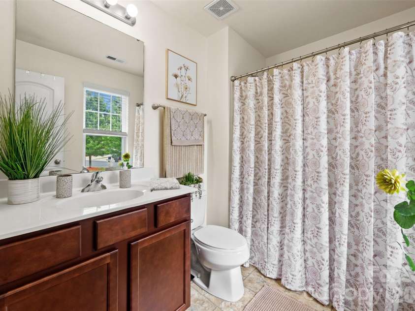 1435 Harpers Inlet Drive, Clover, SC 29710.  MLS# CAR4383521, YatesRealty ID 29957. 