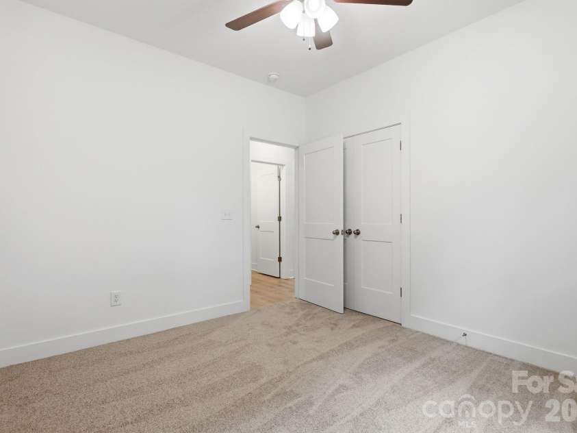 2021 Hart Road, Charlotte, NC 28214.  MLS# CAR4386974, YatesRealty ID 29958. 