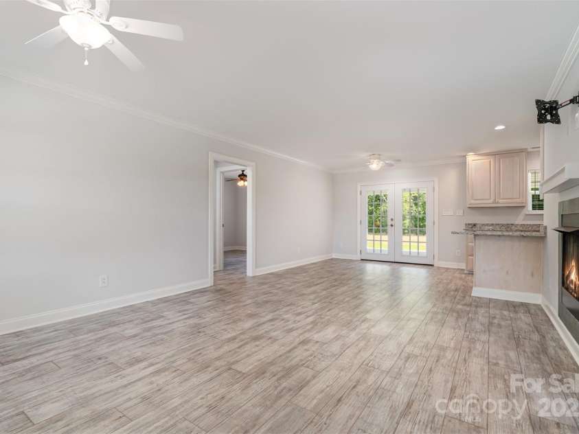 3601 Old Camden Highway, Heath Springs, SC 29058.  MLS# CAR4286476, YatesRealty ID 29958. Virtually enhanced fireplace