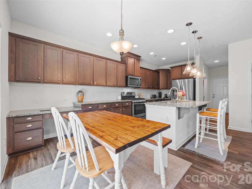 625 Amber Meadows Way, Tega Cay, SC 29708.  MLS# CAR4386072, YatesRealty ID 29959. 