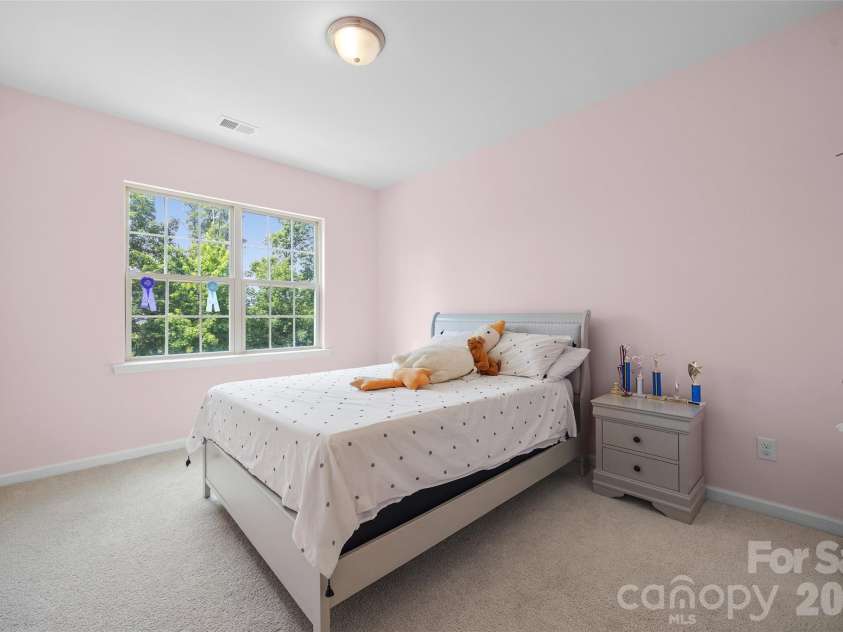 625 Amber Meadows Way, Tega Cay, SC 29708.  MLS# CAR4386072, YatesRealty ID 29959. 