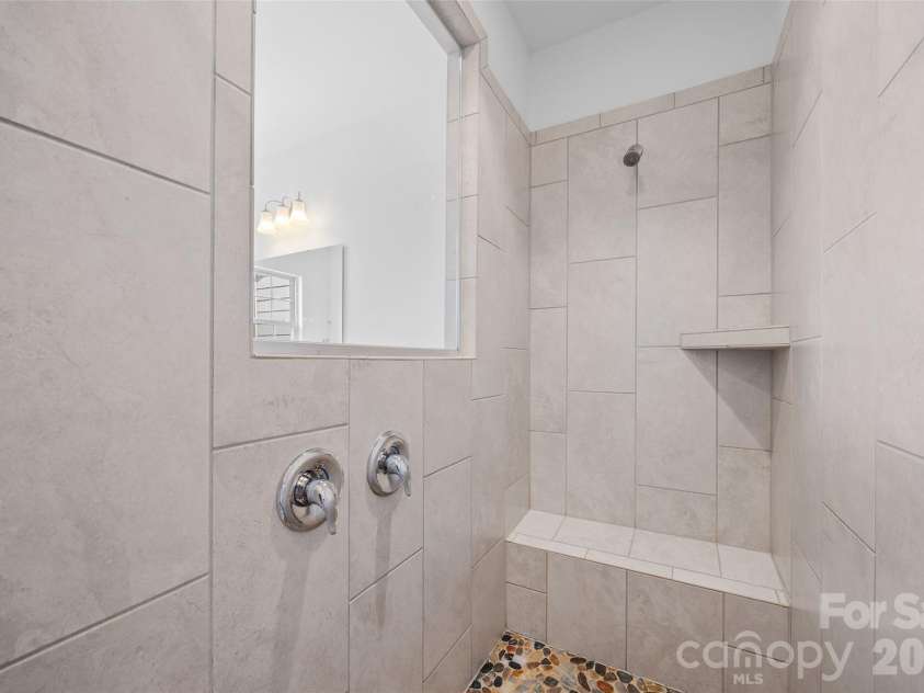 625 Amber Meadows Way, Tega Cay, SC 29708.  MLS# CAR4386072, YatesRealty ID 29959. 