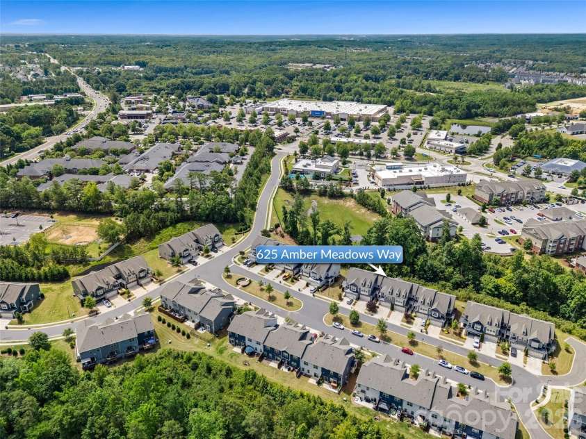 625 Amber Meadows Way, Tega Cay, SC 29708.  MLS# CAR4386072, YatesRealty ID 29959. 