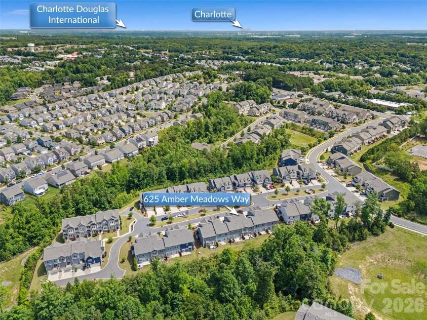 625 Amber Meadows Way, Tega Cay, SC 29708.  MLS# CAR4386072, YatesRealty ID 29959. 