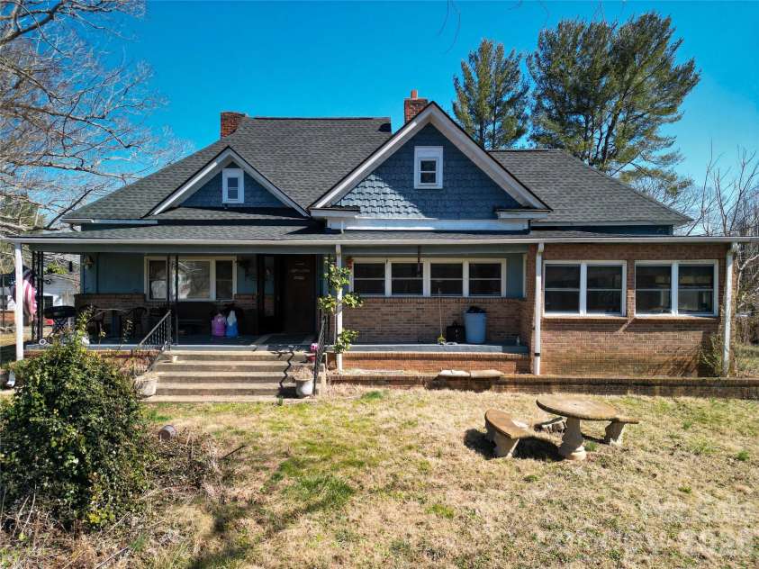 192 Brevard Road, Asheville, NC 28806.  MLS# CAR4354273, YatesRealty ID 2996. 