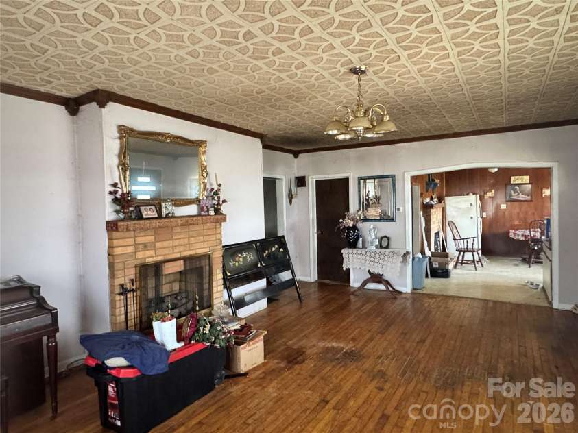 192 Brevard Road, Asheville, NC 28806.  MLS# CAR4354273, YatesRealty ID 2996. 