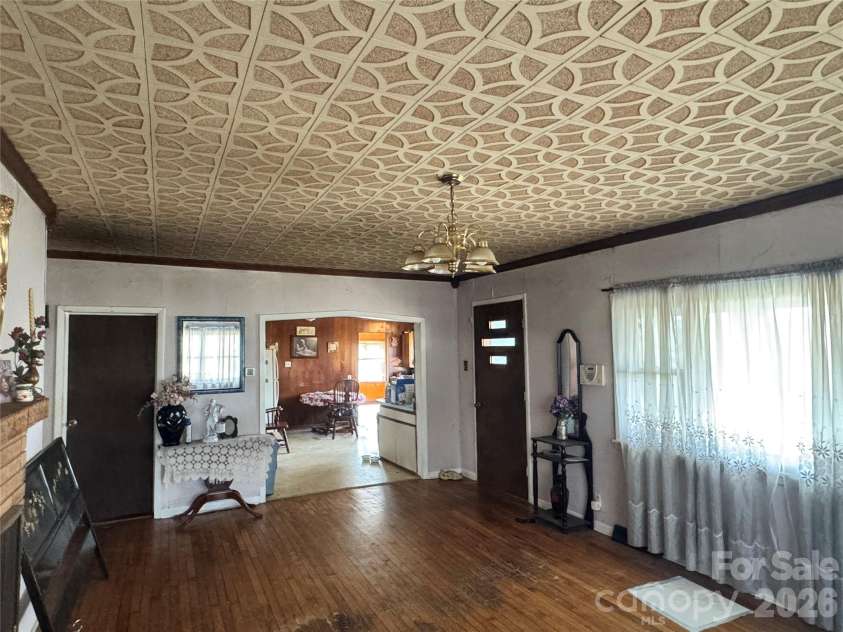 192 Brevard Road, Asheville, NC 28806.  MLS# CAR4354273, YatesRealty ID 2996. 