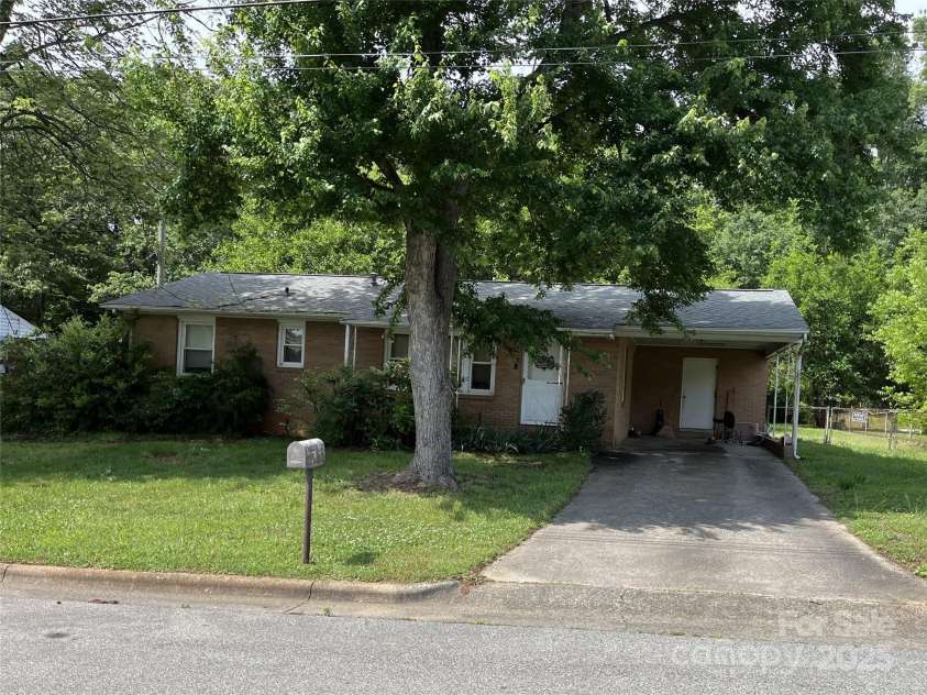 312 Fulton Street, Kings Mountain, NC 28086.  MLS# CAR4217734, YatesRealty ID 2996. 