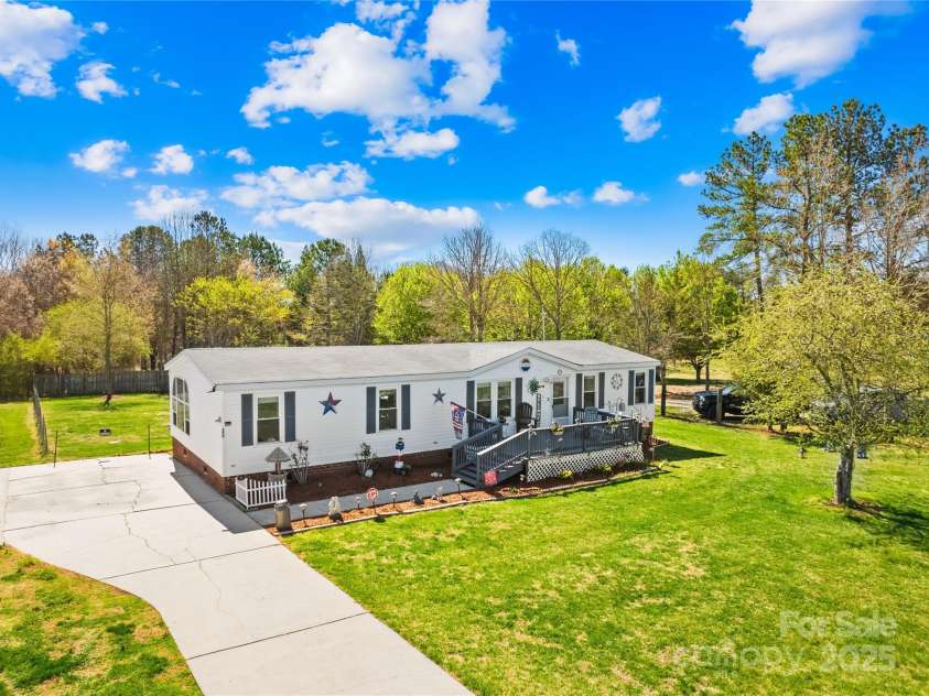 590 County Line Road, Stony Point, NC 28678.  MLS# CAR4233865, YatesRealty ID 2996. 