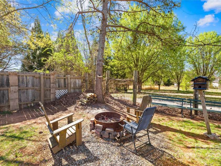 590 County Line Road, Stony Point, NC 28678.  MLS# CAR4233865, YatesRealty ID 2996. 