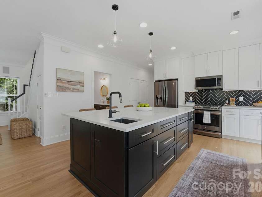 2906 Georgia Avenue, Charlotte, NC 28205.  MLS# CAR4387227, YatesRealty ID 29960. 