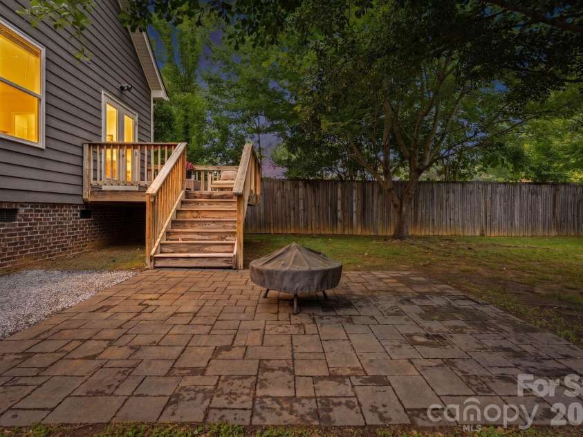 2906 Georgia Avenue, Charlotte, NC 28205.  MLS# CAR4387227, YatesRealty ID 29960. 