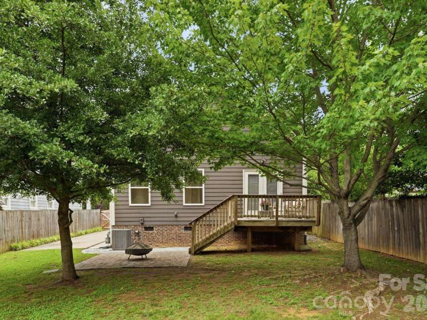2906 Georgia Avenue, Charlotte, NC 28205.  MLS# CAR4387227, YatesRealty ID 29960. 