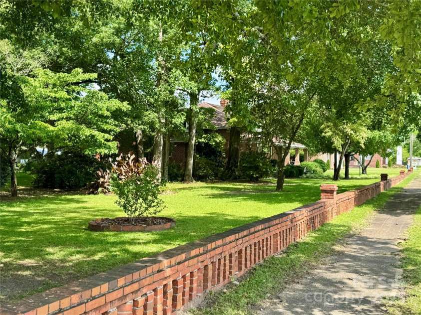 300 Blackmon Street, Bethune, SC 29009.  MLS# CAR4270167, YatesRealty ID 29960. 