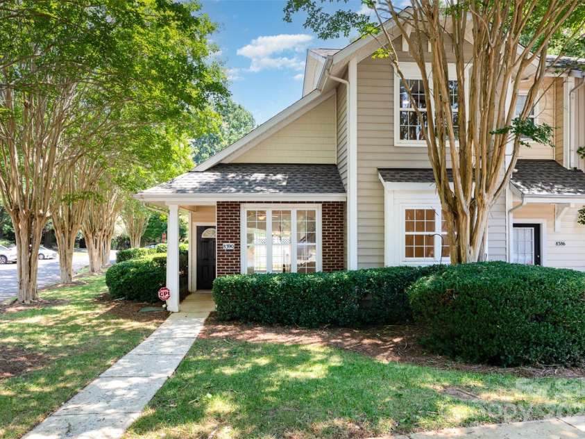 8390 Chaceview Court, Charlotte, NC 28269.  MLS# CAR4283871, YatesRealty ID 29962. Front Exterior