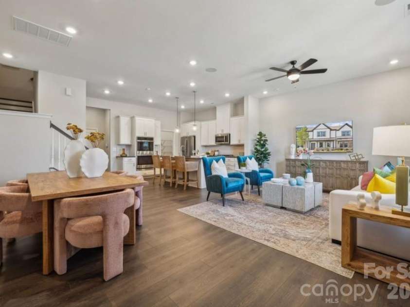 21209 Lake Run Drive, Charlotte, NC 28278.  MLS# CAR4388185, YatesRealty ID 29963. Representative Photo