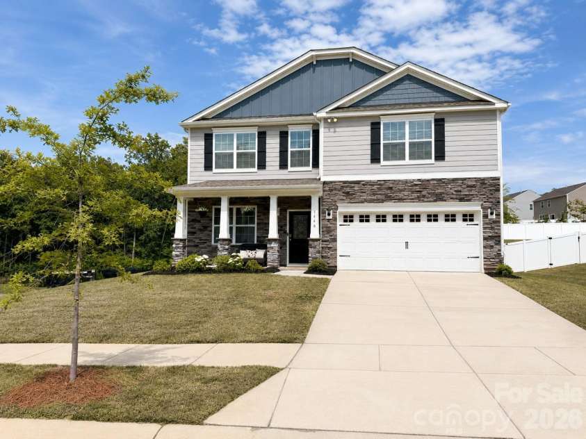 3646 Azalea Ridge Drive, Mount Holly, NC 28120.  MLS# CAR4388800, YatesRealty ID 29964. 