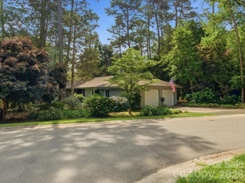 26 Honeysuckle Woods, Clover, SC 29710.  MLS# CAR4388817, YatesRealty ID 29965. 