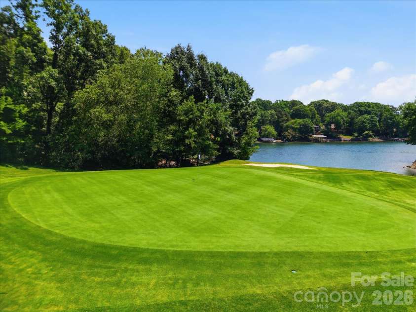 26 Honeysuckle Woods, Clover, SC 29710.  MLS# CAR4388817, YatesRealty ID 29965. 