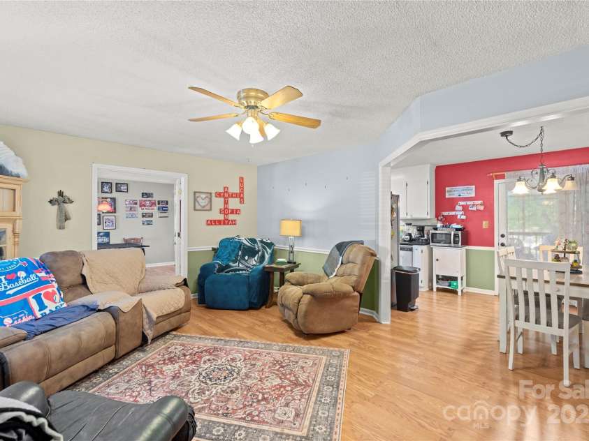 1994 Willow Ridge Street, Conover, NC 28613.  MLS# CAR4285184, YatesRealty ID 29966. 