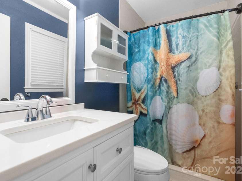 1994 Willow Ridge Street, Conover, NC 28613.  MLS# CAR4285184, YatesRealty ID 29966. 