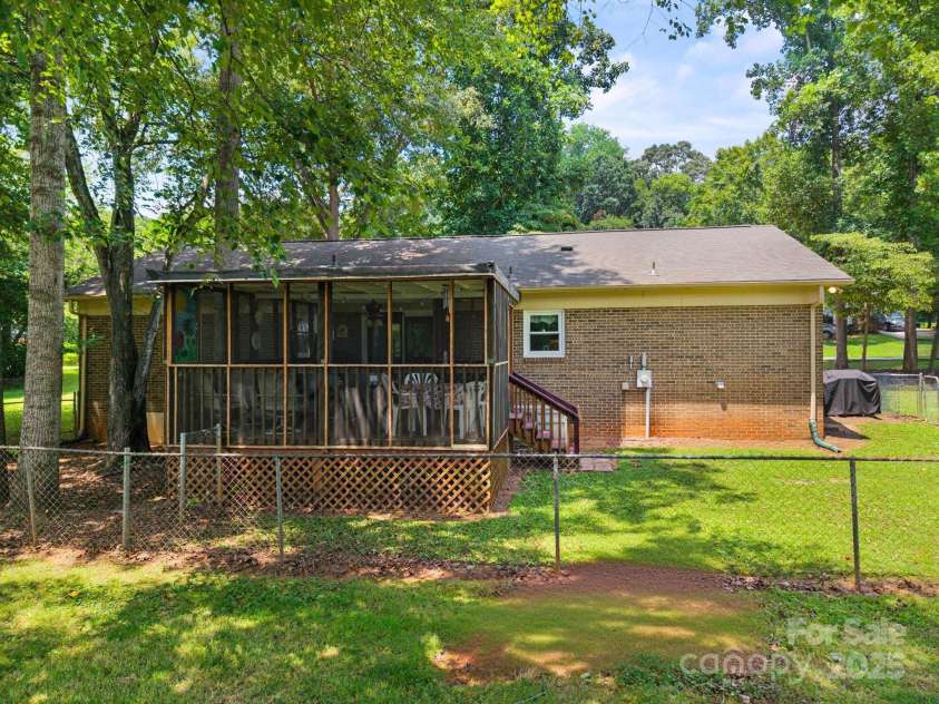 1994 Willow Ridge Street, Conover, NC 28613.  MLS# CAR4285184, YatesRealty ID 29966. 