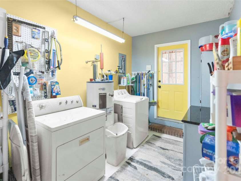 1994 Willow Ridge Street, Conover, NC 28613.  MLS# CAR4285184, YatesRealty ID 29966. Laundry