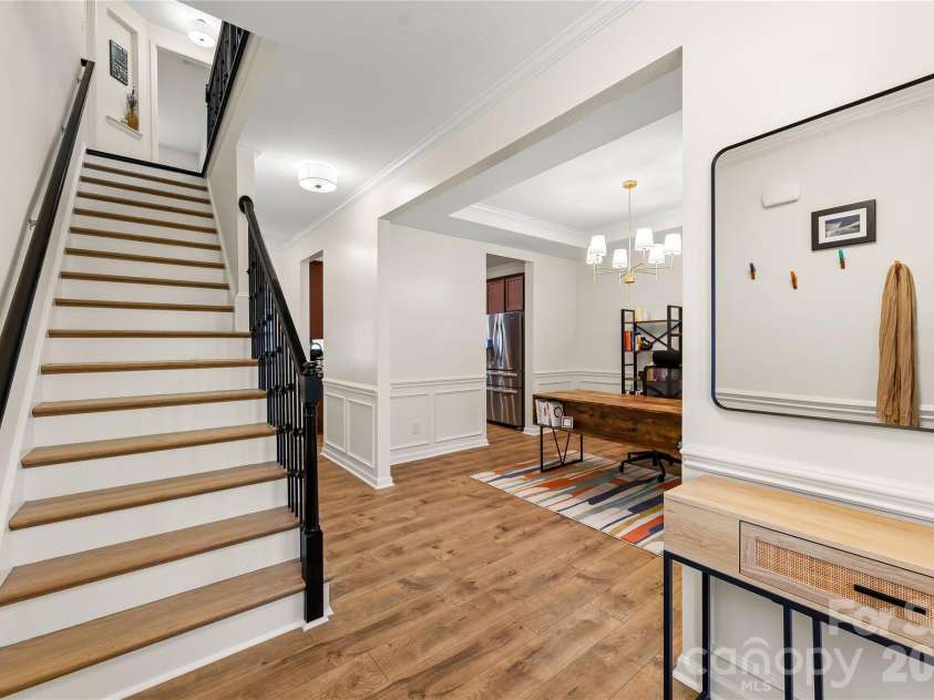 7202 Toxaway Lane, Charlotte, NC 28269.  MLS# CAR4389424, YatesRealty ID 29966. 