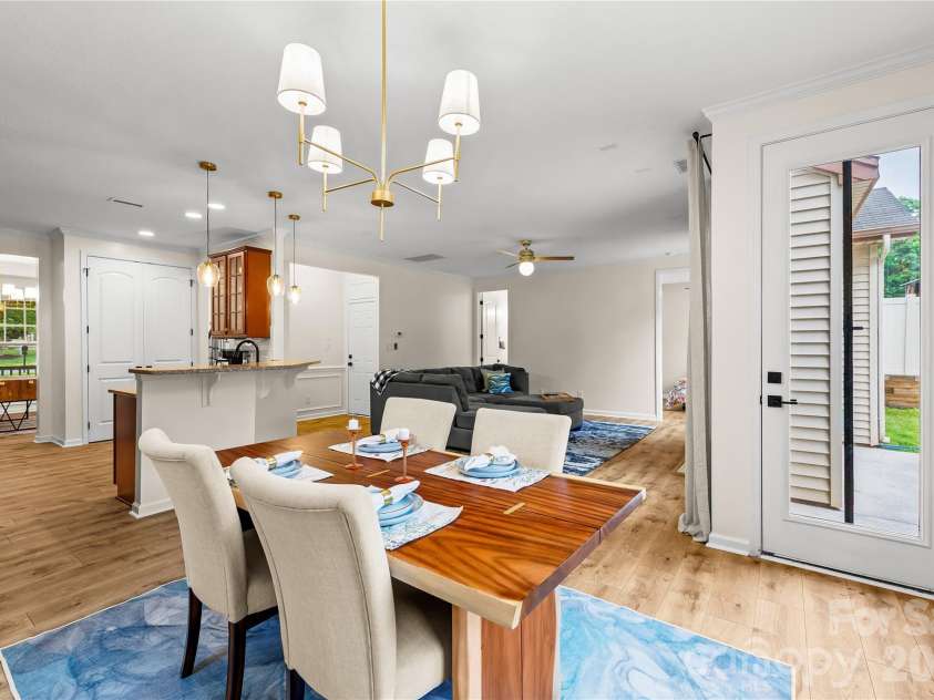 7202 Toxaway Lane, Charlotte, NC 28269.  MLS# CAR4389424, YatesRealty ID 29966. 