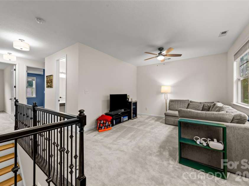 7202 Toxaway Lane, Charlotte, NC 28269.  MLS# CAR4389424, YatesRealty ID 29966. 