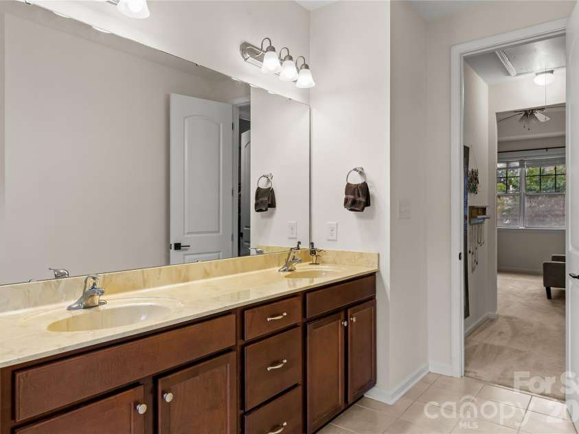 7202 Toxaway Lane, Charlotte, NC 28269.  MLS# CAR4389424, YatesRealty ID 29966. 