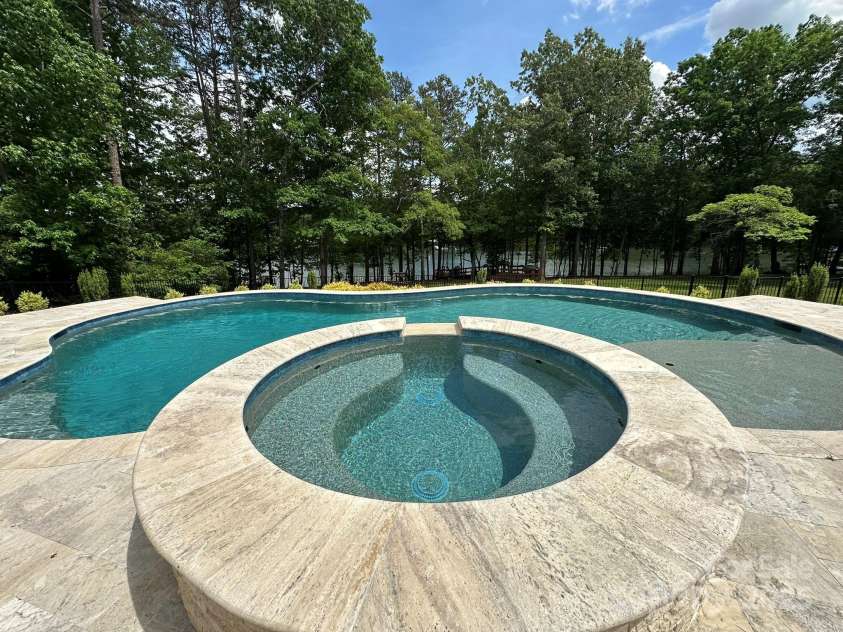 408 Emerald Bay Drive, Salisbury, NC 28146.  MLS# CAR4258311, YatesRealty ID 29967. 