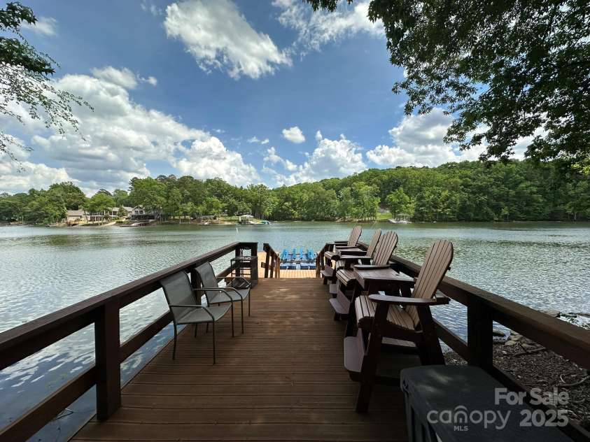 408 Emerald Bay Drive, Salisbury, NC 28146.  MLS# CAR4258311, YatesRealty ID 29967. 