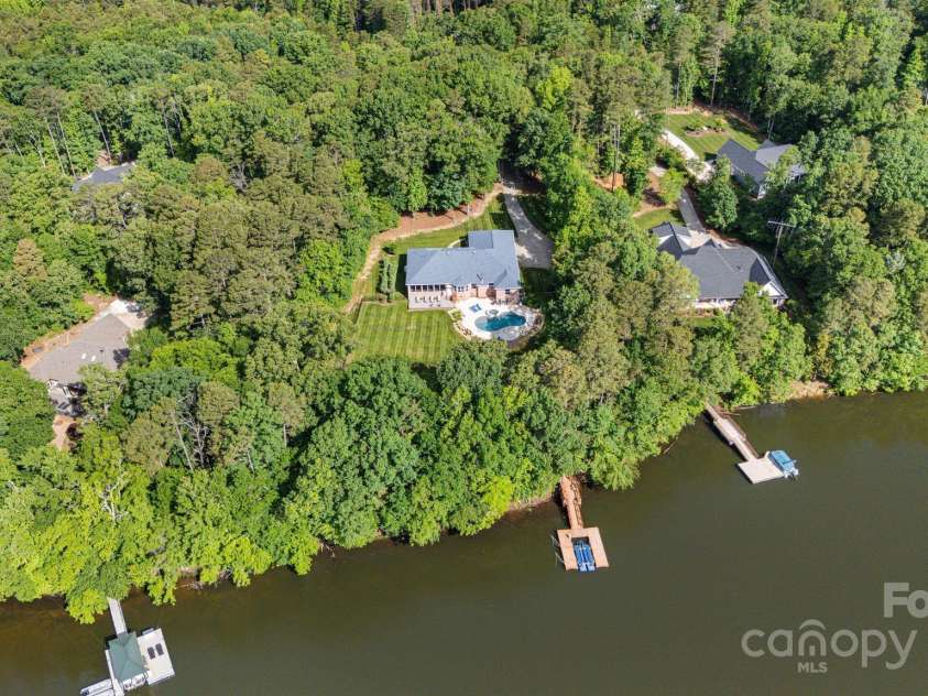 408 Emerald Bay Drive, Salisbury, NC 28146.  MLS# CAR4258311, YatesRealty ID 29967. 