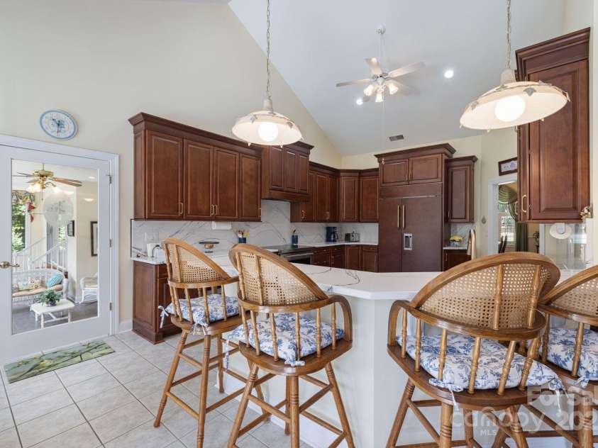 408 Emerald Bay Drive, Salisbury, NC 28146.  MLS# CAR4258311, YatesRealty ID 29967. 