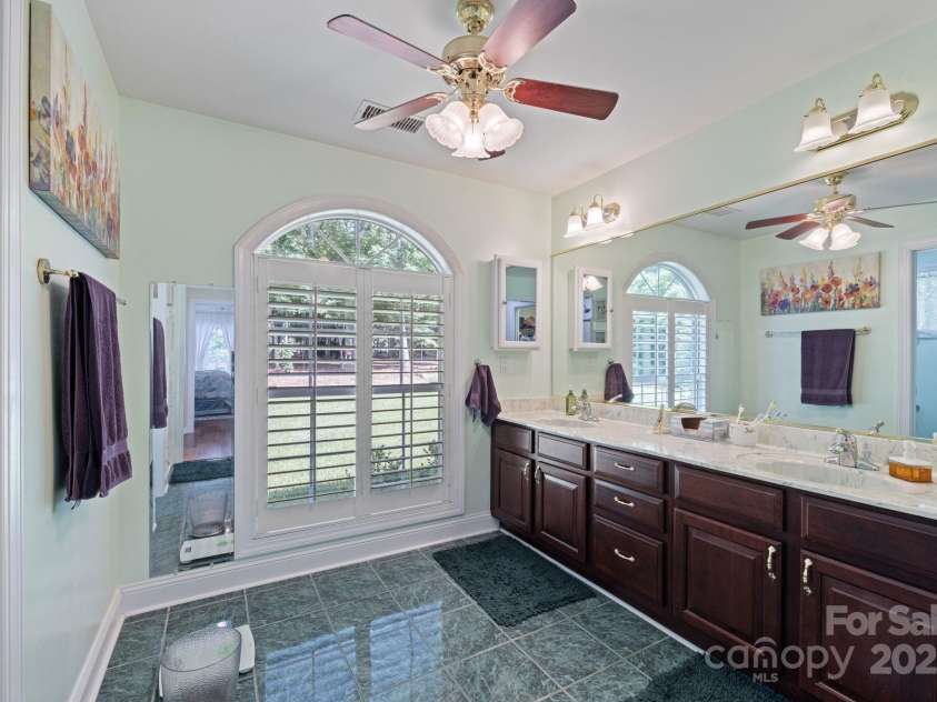 408 Emerald Bay Drive, Salisbury, NC 28146.  MLS# CAR4258311, YatesRealty ID 29967. 