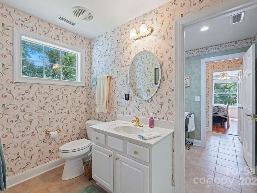 408 Emerald Bay Drive, Salisbury, NC 28146.  MLS# CAR4258311, YatesRealty ID 29967. 